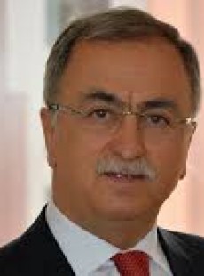 Reşat Petek