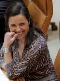  Pilar Rojo Noguera
