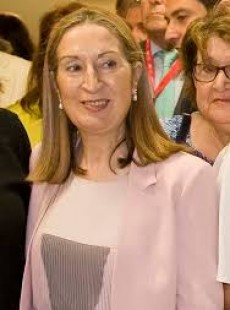 Ana María Pastor Julián