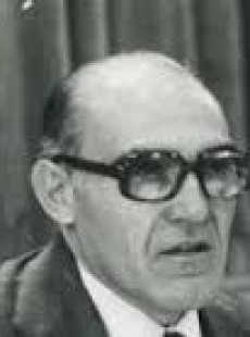 Antonio Carro Martínez