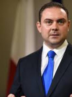 owen Bonnici owen Bonnici