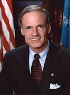 Tom Carper